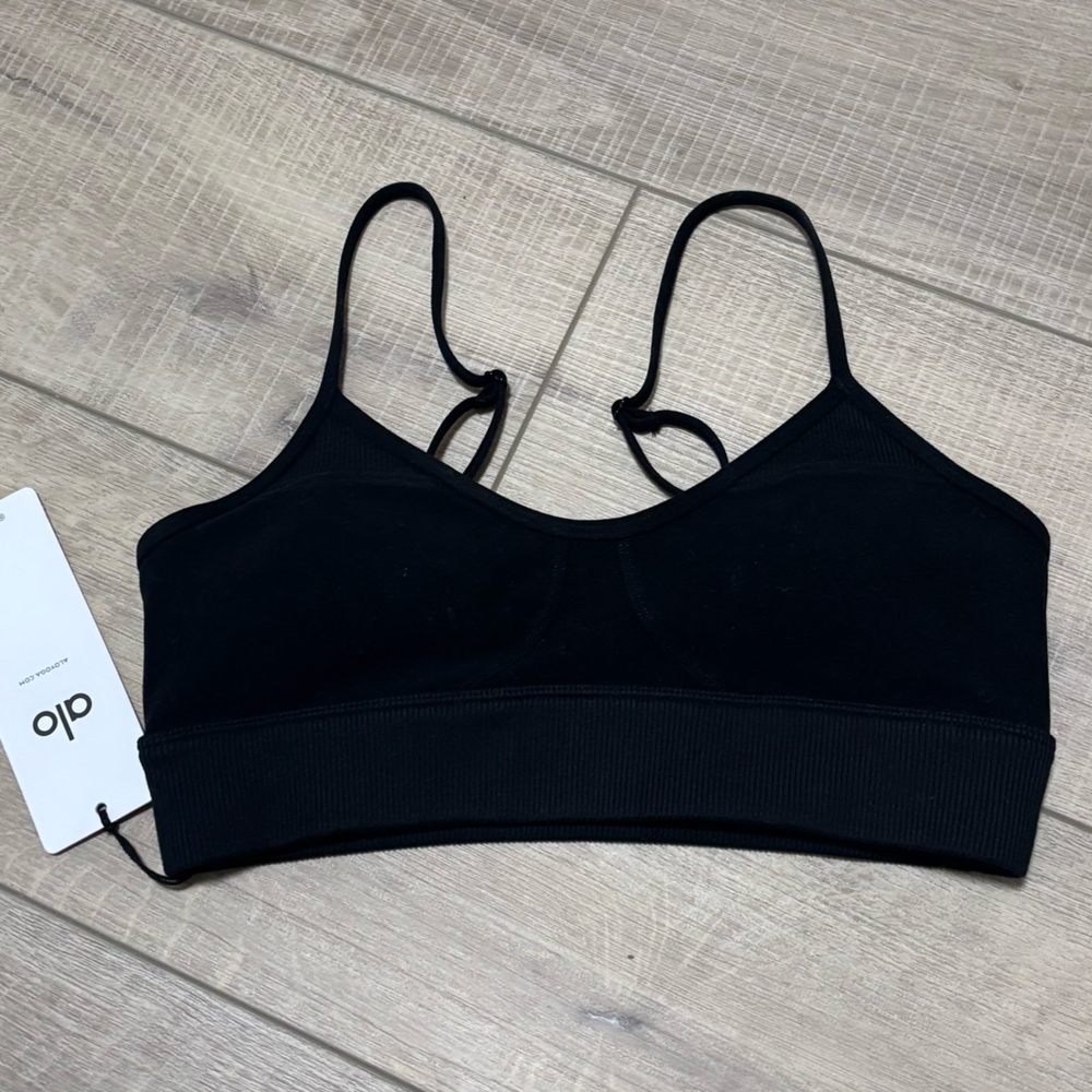 ALO Yoga Classic Black Sports Bra